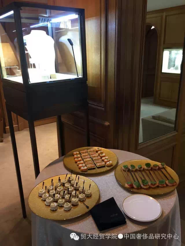 【访学】凡登广场堡狮龙百年老店的闭门冷餐会