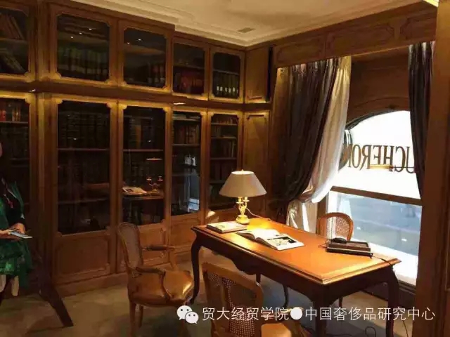 【访学】凡登广场堡狮龙百年老店的闭门冷餐会