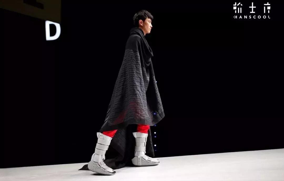 学生活动丨中心学生参加翰士库 2019春夏服装发布