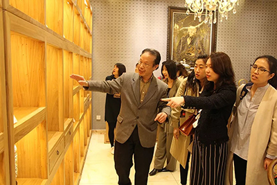 主题课堂|非物质文化遗产观摩及鼻烟壶内画技法体验