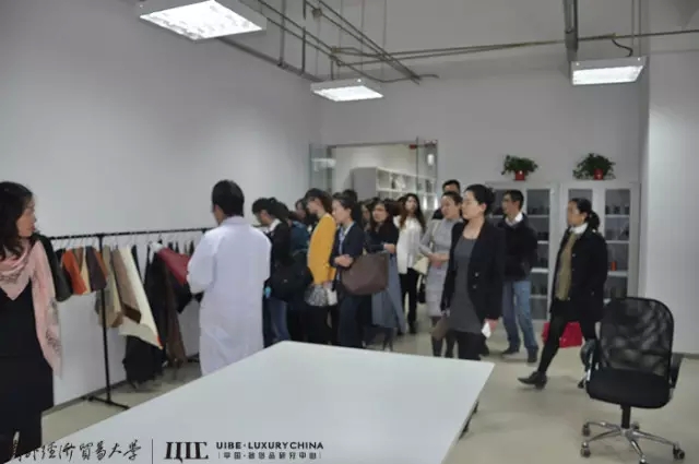 【学生活动】10月19日学生实践之企业考察