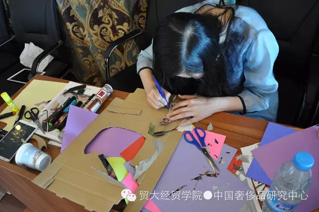 【主题课堂】惊！《奢侈品橱窗课》惊现十几只“手工狂魔”！