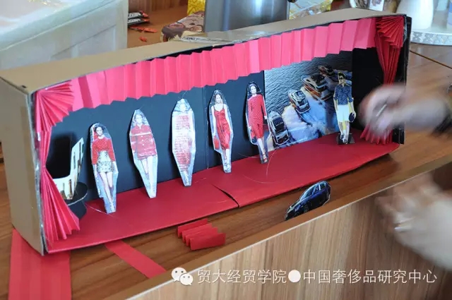 【主题课堂】惊！《奢侈品橱窗课》惊现十几只“手工狂魔”！
