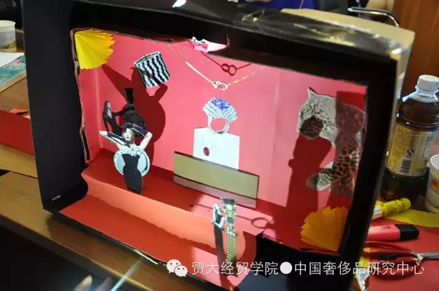 【主题课堂】惊！《奢侈品橱窗课》惊现十几只“手工狂魔”！