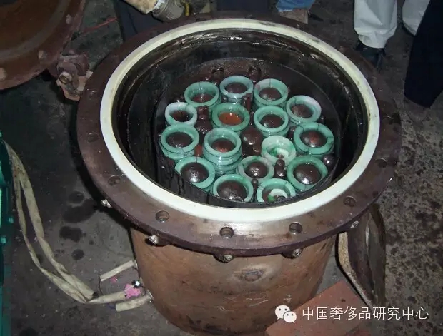 【珠宝鉴定-进阶】——玉石之翡翠入门级防骗技巧!可收藏 【珠宝鉴定-进阶】——玉石之翡翠入门级防骗技巧!可收藏