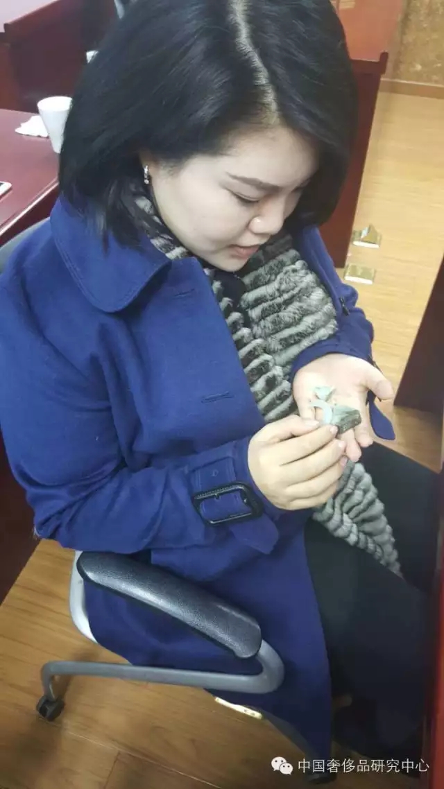 【珠宝鉴定-进阶】——玉石之翡翠入门级防骗技巧!可收藏 【珠宝鉴定-进阶】——玉石之翡翠入门级防骗技巧!可收藏